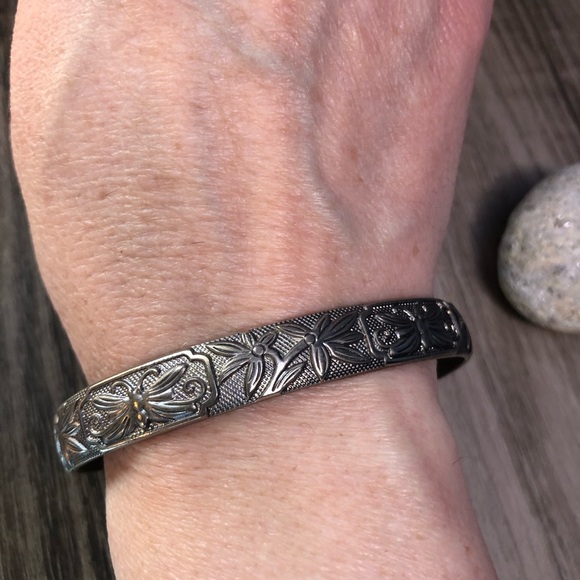 Pewter Embossed Cuff Bracelet - Picture 8 of 9
